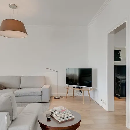 Look Apartment *